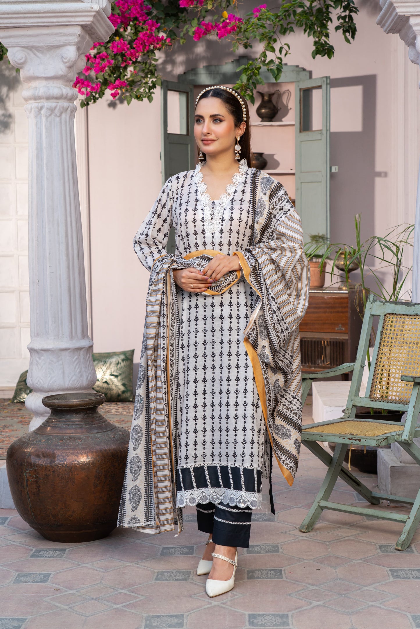 Shafaq Digital Printed Lawn 3 Piece PR-2717