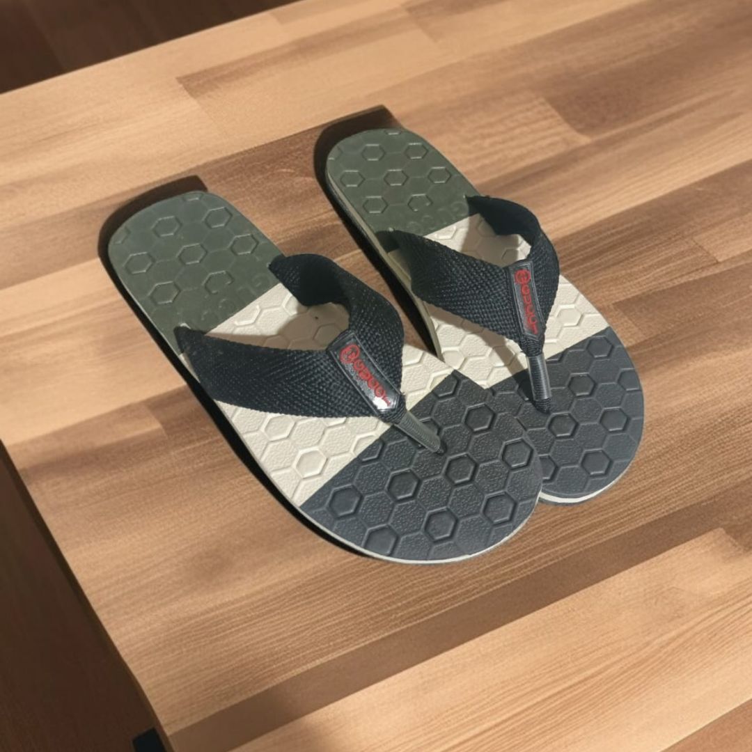 Men's Flip-Flop Slippers for Men Thick Sole Summer Shoes Comfortable for Men Water Proof with Compferable Materia