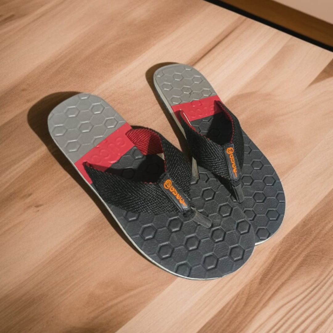 Men's Flip-Flop Slippers for Men Thick Sole Summer Shoes Comfortable for Men Water Proof with Compferable Materia